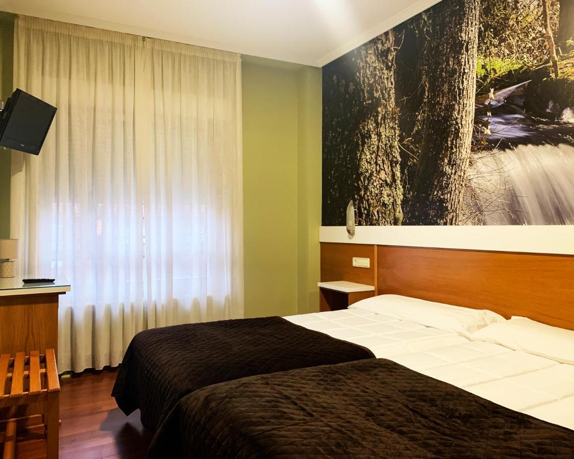 O Pino Hotel Bello מראה חיצוני תמונה