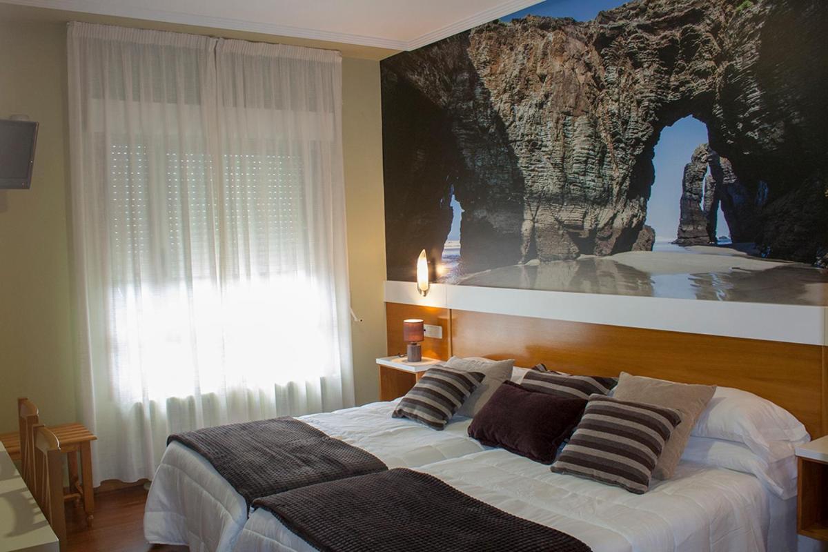O Pino Hotel Bello מראה חיצוני תמונה