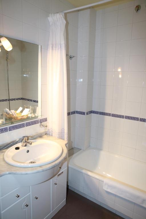 O Pino Hotel Bello חדר תמונה