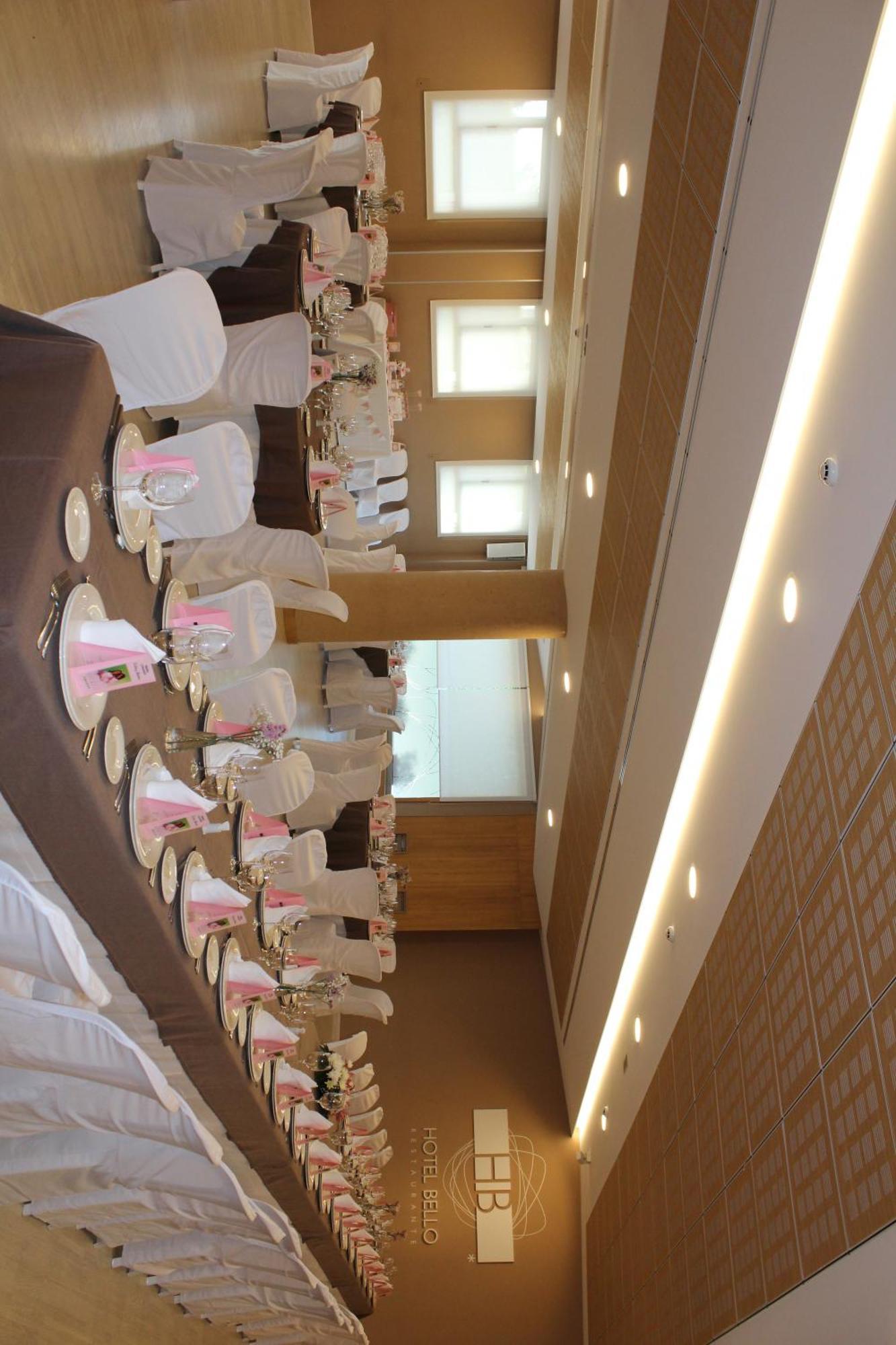 O Pino Hotel Bello מראה חיצוני תמונה