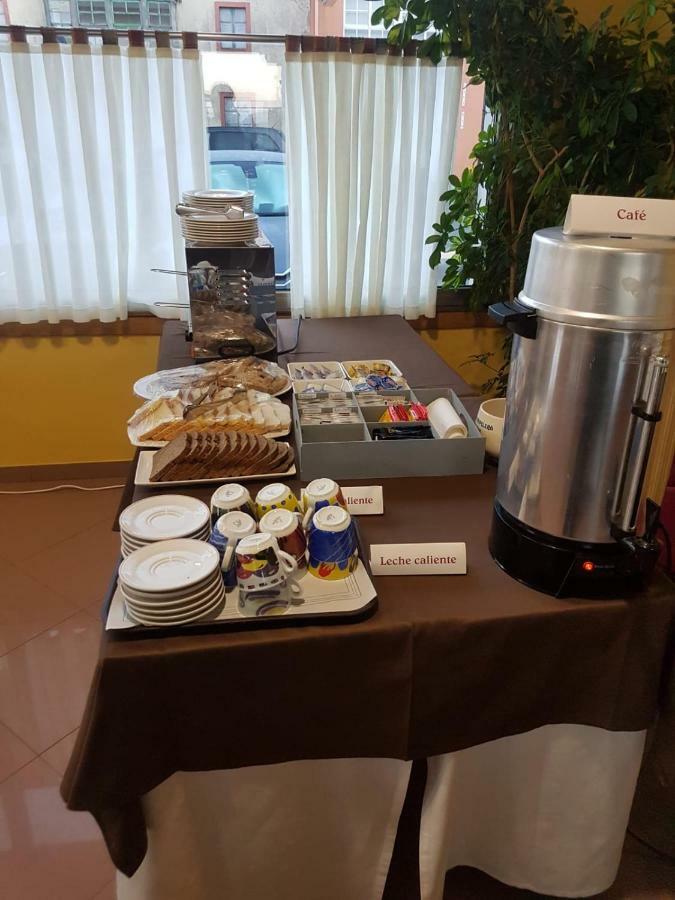 O Pino Hotel Bello מראה חיצוני תמונה