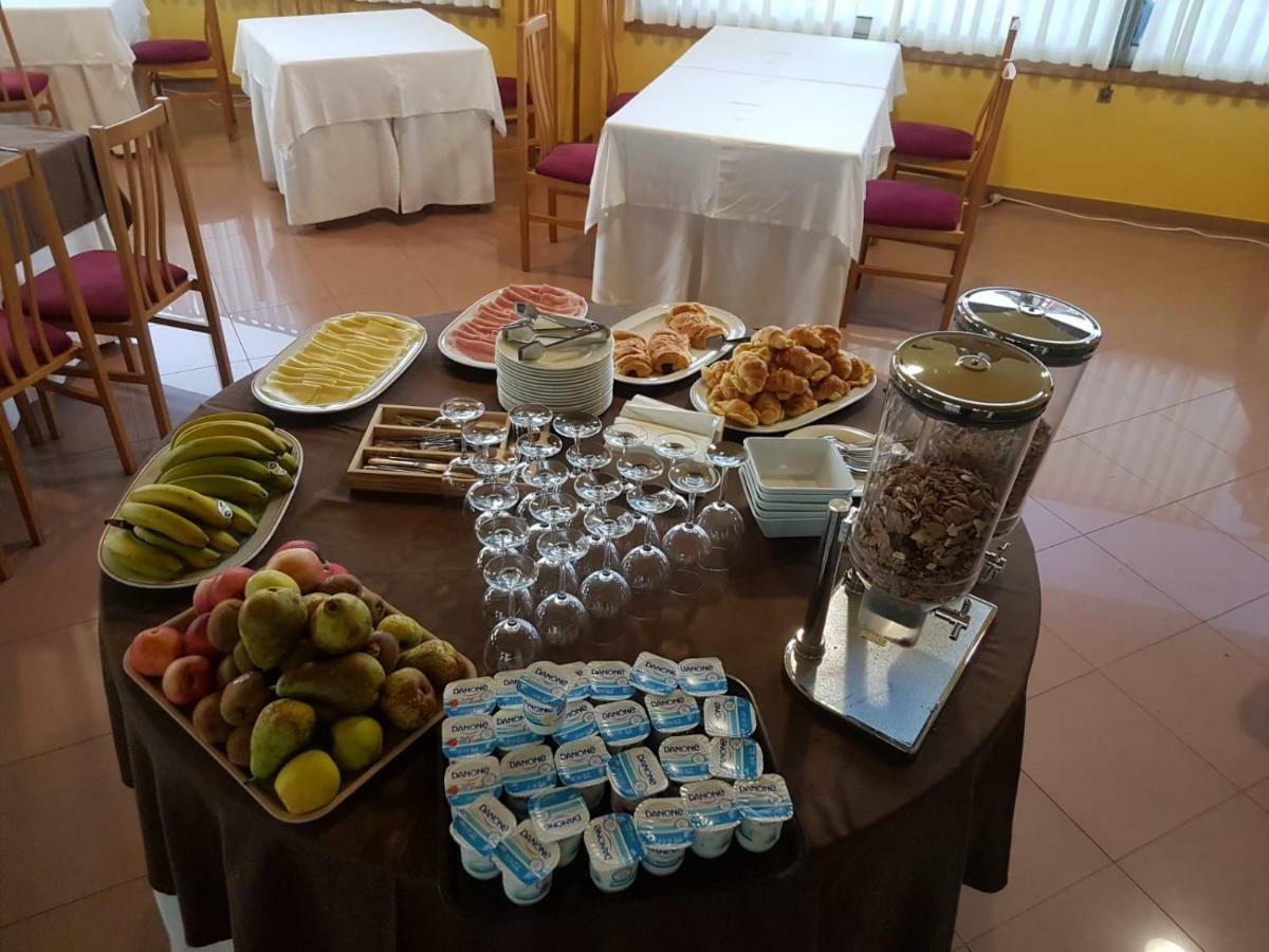O Pino Hotel Bello מראה חיצוני תמונה