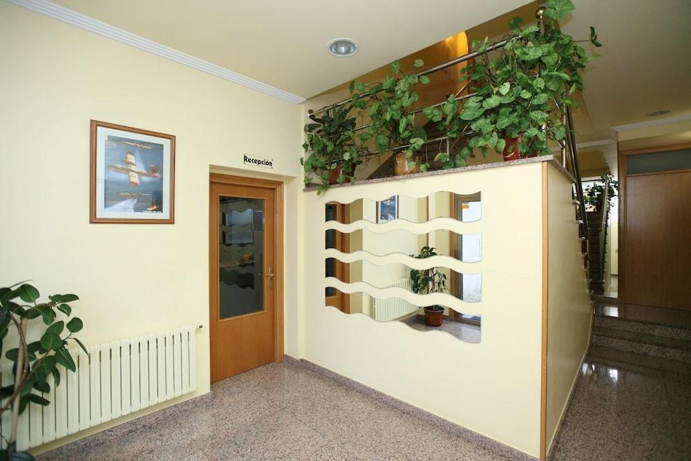 O Pino Hotel Bello מראה חיצוני תמונה